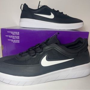 Size 10.5 - Nike Nyjah Free 2 SB Black White. Skateboard Shoes